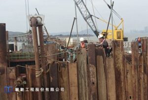 Construction work on the sea is difficult and risky