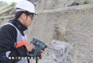 Then an electronic endoscope is inserted into the borehole to record the results of the grouting