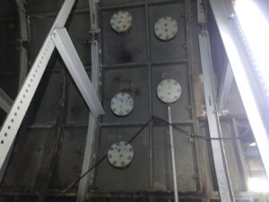 混凝土裂隙聚氨酯樹脂斜孔灌注